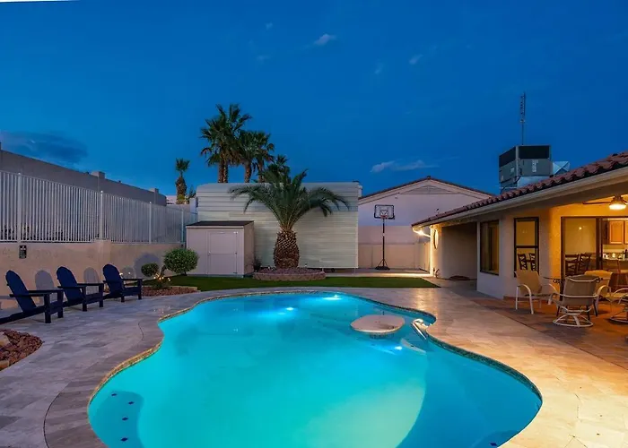 Holiday home Chipin' It At The Pool Bball