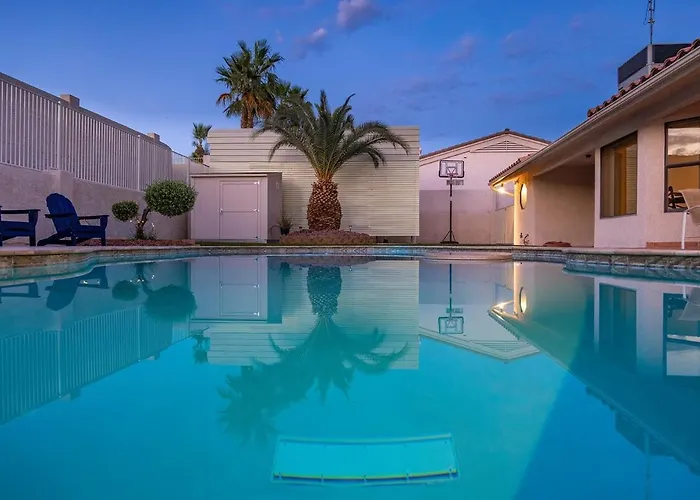 Holiday home Chipin' It At The Pool Bball Lake Havasu City